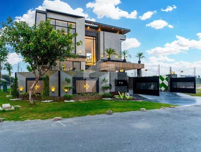 CORNER-FULLY-FURNISHED-REASONABLE-DEAL