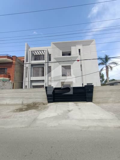 Independent Building available for rent in Gulberg