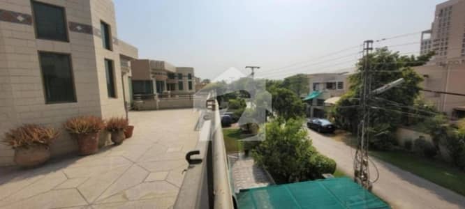 ڈی ایچ اے فیز 4 ڈیفنس (ڈی ایچ اے),لاہور میں 3 کمروں کا 1 کنال بالائی پورشن 1.05 لاکھ میں کرایہ پر دستیاب ہے۔