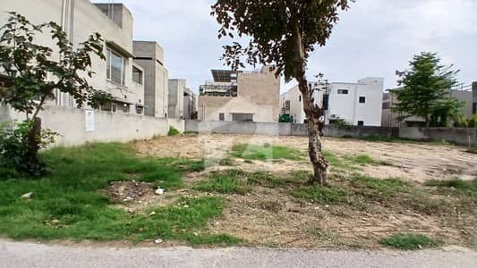 ڈی ایچ اے فیز 1 ۔ سیکٹر ڈی ڈی ایچ اے فیز 1,ڈی ایچ اے ڈیفینس,ملتان میں 1 کنال رہائشی پلاٹ 63.0 لاکھ میں برائے فروخت۔