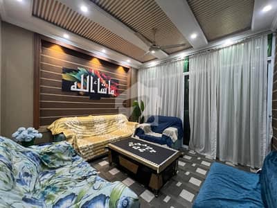10 Marla Ultra Modern House On Ideal Location For Sale