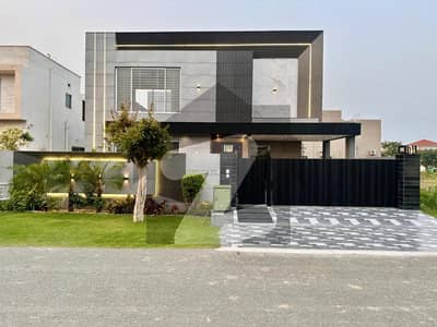 100% ORIGNAL KANAL ULTRA MODERN SUPER LUXURY BUNGALOW FOR SALE ON TOP LACTION 100% ORIGNAL KANAL ULTRA MODERN SUPER LUXURY BUNGALOW FOR SALE ON TOP LACTION