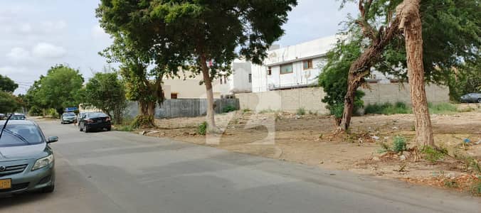 West Open 500 Yards Plot For Sale