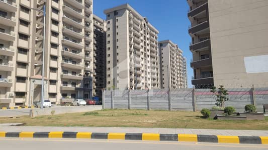 عسکری ٹاور 4 ڈی ایچ اے ڈیفینس فیز 5,ڈی ایچ اے ڈیفینس,اسلام آباد میں 3 کمروں کا 10 مرلہ فلیٹ 3.25 کروڑ میں برائے فروخت۔