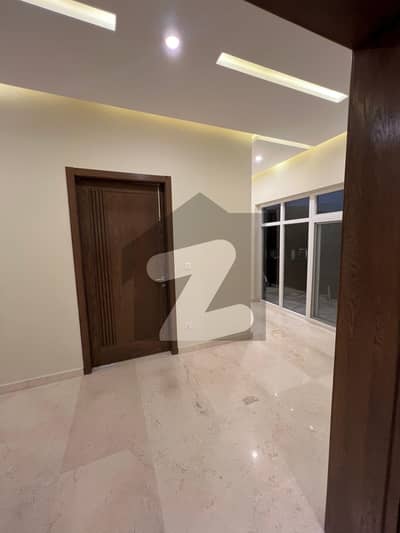 Brand New Luxury Upper Portion D-12