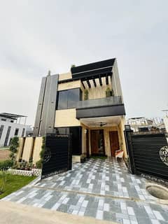 On Excellent Location 5 Marla House In Park View City Of Lahore Is Available For sale On Excellent Location 5 Marla House In Park View City Of Lahore Is Available For sale