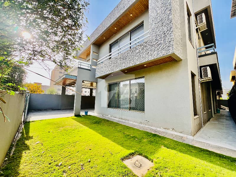 Slightly Used Designer House For Sale Slightly Used Designer House For Sale