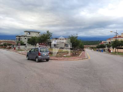 10Marla ideal location back open plot with stunning hills view