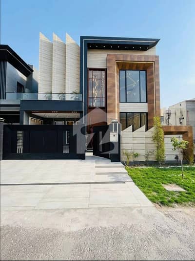10 Marla Ultra-Modern & Most Elegant House For Sale In Royal Orchard Multan 10 Marla Ultra-Modern & Most Elegant House For Sale In Royal Orchard Multan