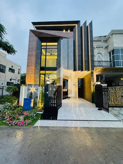 Ultra Luxury 5 Marla Designer House For Sale Premium Finishes & Beautiful Front Orignal Pictures