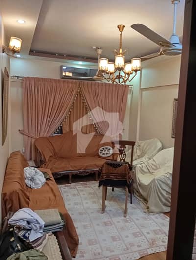 گلستانِِ جوہر ۔ بلاک 13 گلستانِ جوہر,کراچی میں 2 کمروں کا 4 مرلہ فلیٹ 1.25 کروڑ میں برائے فروخت۔