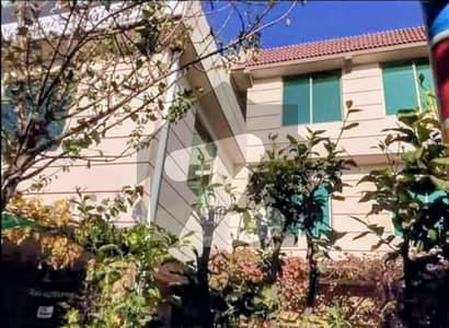 Beautiful 1 Bedroom Upper Portion for Rent in G-12/4 Islamabad Terrace 1 car. parking VIP Location