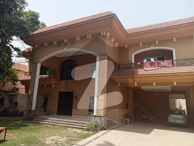 ایم ایم عالم روڈ گلبرگ,لاہور میں 5 کمروں کا 2 کنال دفتر 15.5 لاکھ میں کرایہ پر دستیاب ہے۔ ایم ایم عالم روڈ گلبرگ,لاہور میں 5 کمروں کا 2 کنال دفتر 15.5 لاکھ میں کرایہ پر دستیاب ہے۔