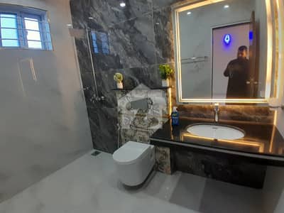 جناح گارڈنز ایف ای سی ایچ ایس,اسلام آباد میں 6 کمروں کا 14 مرلہ مکان 6.75 کروڑ میں برائے فروخت۔