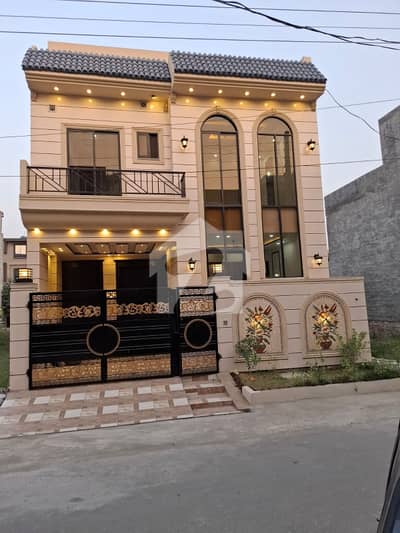 بسم اللہ ہاؤسنگ سکیم جی ٹی روڈ,لاہور میں 5 مرلہ مکان 2.17 کروڑ میں برائے فروخت۔