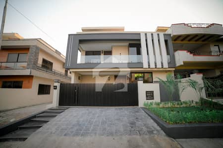 10 Marla (35x70) Luxury Designer House For Sale In G-13/4 Islamabad 10 Marla (35x70) Luxury Designer House For Sale In G-13/4 Islamabad