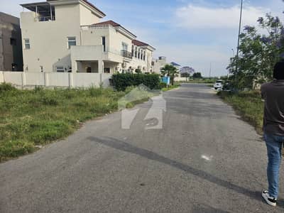 DHA PHASE 7 Y BLOCK PLOT NO 2670 BEST LOCATION FOR SALE