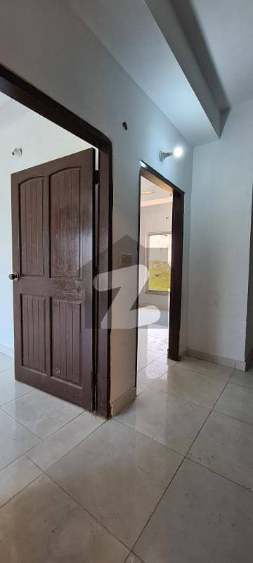 ای ۔ 18 اسلام آباد میں 2 کمروں کا 3 مرلہ فلیٹ 40.0 لاکھ میں برائے فروخت۔