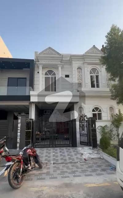 A-Ext 5 Marla House For Rent Prime Location