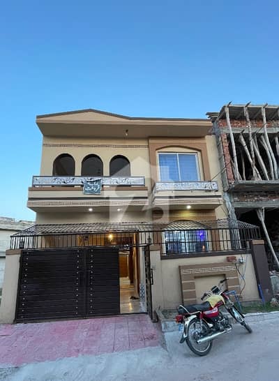 ائیرپورٹ ہاؤسنگ سوسائٹی - سیکٹر 4 ائیرپورٹ ہاؤسنگ سوسائٹی,راولپنڈی میں 3 کمروں کا 5 مرلہ مکان 1.45 کروڑ میں برائے فروخت۔ ائیرپورٹ ہاؤسنگ سوسائٹی - سیکٹر 4 ائیرپورٹ ہاؤسنگ سوسائٹی,راولپنڈی میں 3 کمروں کا 5 مرلہ مکان 1.45 کروڑ میں برائے فروخت۔