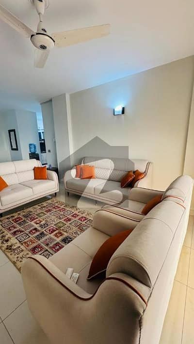 Defence Executive Apartment Full Furnish 3 Bedroom 3 Bathroom Tv lounge Car Parking Family Park Lift 24/ Security , Beautiful Location Giga Mall