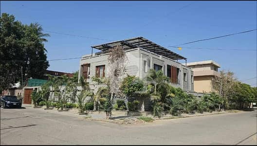 775 SQ YARDS OWNER BUILT WEST OPEN CORNER JUST LIKE NEW BUNGALOW 775 SQ YARDS OWNER BUILT WEST OPEN CORNER JUST LIKE NEW BUNGALOW