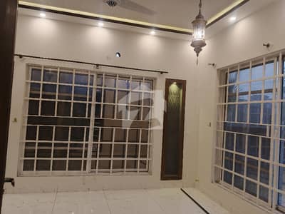 بحریہ ٹاؤن فیز 4 بحریہ ٹاؤن راولپنڈی,راولپنڈی میں 5 کمروں کا 10 مرلہ مکان 1.3 لاکھ میں کرایہ پر دستیاب ہے۔ بحریہ ٹاؤن فیز 4 بحریہ ٹاؤن راولپنڈی,راولپنڈی میں 5 کمروں کا 10 مرلہ مکان 1.3 لاکھ میں کرایہ پر دستیاب ہے۔
