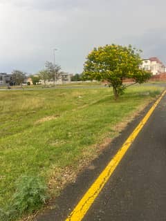 10 Marla Plot (Possession Available) Build Your Dream Home Now