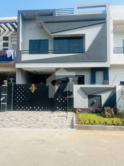 5 Marla Modern House Is Available For Sale 5 Marla Modern House Is Available For Sale