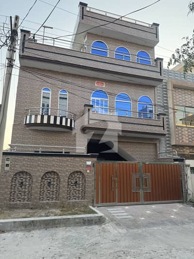 5 marla double story with 6 bed room for rent