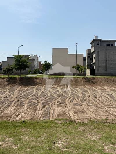 10 Marla Transfer Free Plot For Sale In Overseas Block