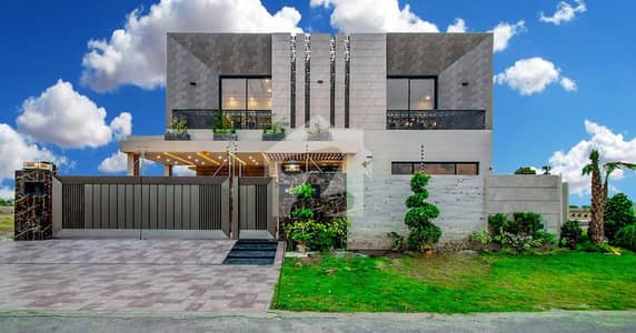 22MARLA CONER ULTRA MOLDERN ROYAL PALACE FOR LUXURY PERSONALITIES HOUSE FOR SALE AT A VERY HOT LOCATION NEAR RAYA GOLF CLUB 22MARLA CONER ULTRA MOLDERN ROYAL PALACE FOR LUXURY PERSONALITIES HOUSE FOR SALE AT A VERY HOT LOCATION NEAR RAYA GOLF CLUB