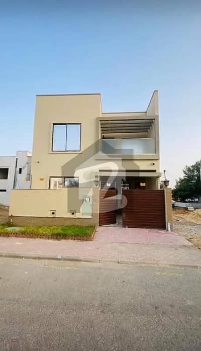 3 Bed DD L 125 Sq Yard Villa FOR SALE At ALI BLOCK