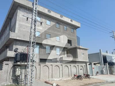 سندر سمال انڈسٹریل اسٹیٹ 2 لاہور میں 4 کنال Studio فیکٹری 5.0 لاکھ میں کرایہ پر دستیاب ہے۔