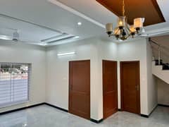 5 Marla Brand New Owner Made House For Sale