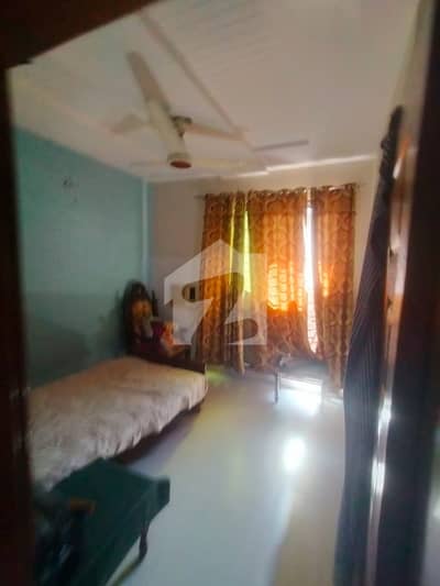 ریونیو سوسائٹی - بلاک بی ریوینیو سوسائٹی,لاہور میں 4 کمروں کا 5 مرلہ مکان 2.2 کروڑ میں برائے فروخت۔
