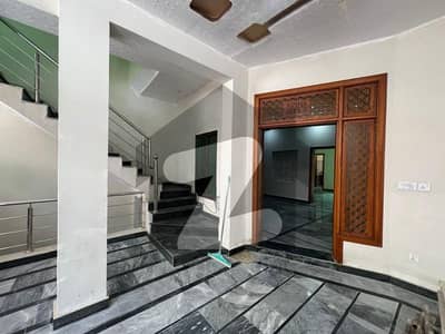 ڈیفنس روڈ راولپنڈی میں 5 کمروں کا 5 مرلہ مکان 1.45 کروڑ میں برائے فروخت۔ ڈیفنس روڈ راولپنڈی میں 5 کمروں کا 5 مرلہ مکان 1.45 کروڑ میں برائے فروخت۔