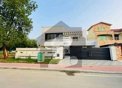 Vip 1 Kanal Luxury Non Furnished House Available For Rent In Bahria Town Lahore