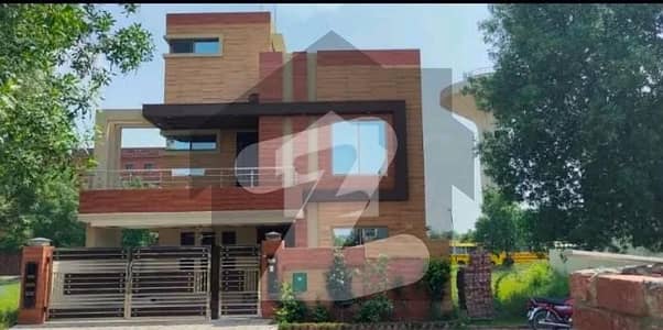 Vip 10 Marla Luxury Furnished House Available For Rent In Bahria Town Lahore Vip 10 Marla Luxury Furnished House Available For Rent In Bahria Town Lahore