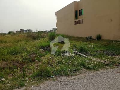 ای ۔ 18 اسلام آباد میں 10 مرلہ رہائشی پلاٹ 75.0 لاکھ میں برائے فروخت۔
