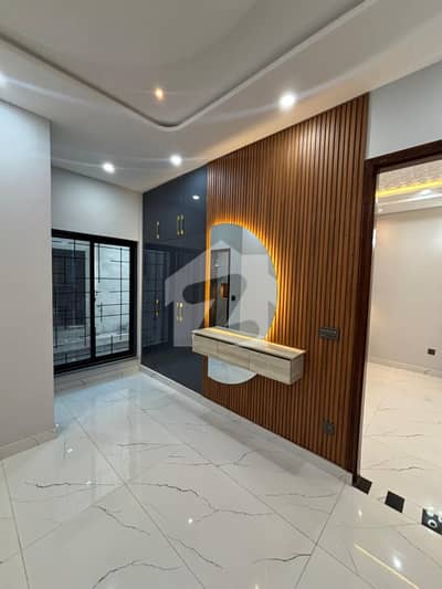 Lower Portion Available For Rent In lahore