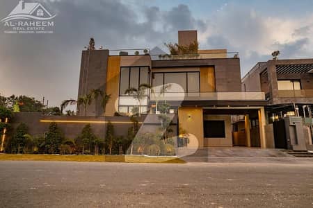 100% ORIGINAL ADD 1 KANAL FULLY FURNISHED FULL BASEMENT NEWLY STYLE TOP OF THE LINE ULTRA MODERN VILLA WITH INDOOR SWIMMING POOL PLUS LIFT AND HOME CENIMA FOR SALE IN DHA PHASE 6 NEAR TO DOLMEN MALL.