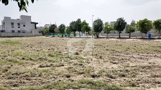 10 MARLA RESIDENTIAL PLOT FOR SALE POSSESSION UTILITY CHARGES PAID LDA APPROVED GAS AVAILABLE IN NORTHERN BLOCK PHASE 1 BAHRIA ORCHARD LAHORE