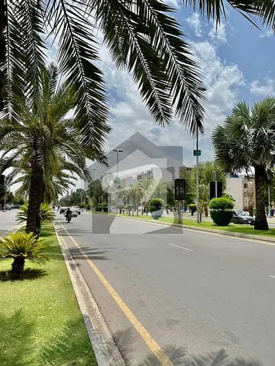 10 MARLA RESIDENTIAL PLOT FOR SALE POSSESSION UTILITY CHARGES not paid LDA APPROVED GAS AVAILABLE IN EASTERN BLOCK PHASE 1 BAHRIA ORCHARD LAHORE