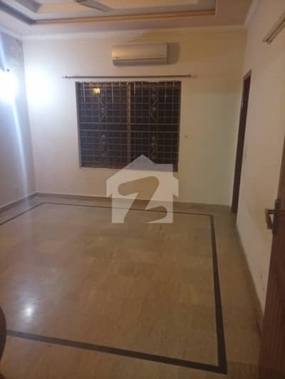 10 MARLA UPPER PORTION FOR RENT IN WAPDA TOWN PHASE 1