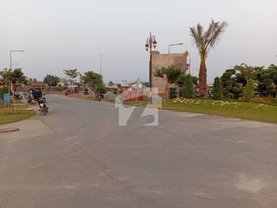 یونین گرین کالج روڈ,لاہور میں 3 مرلہ رہائشی پلاٹ 62.0 لاکھ میں برائے فروخت۔