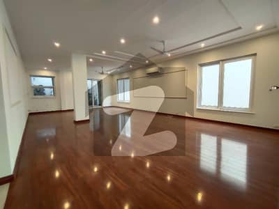F-7 666 Sq Yard Beautiful Location Full House Available For Rent F-7 666 Sq Yard Beautiful Location Full House Available For Rent