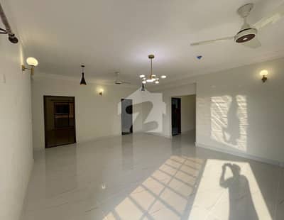 Flat Of 2400 Square Feet In Askari 5 - Sector J For Sale