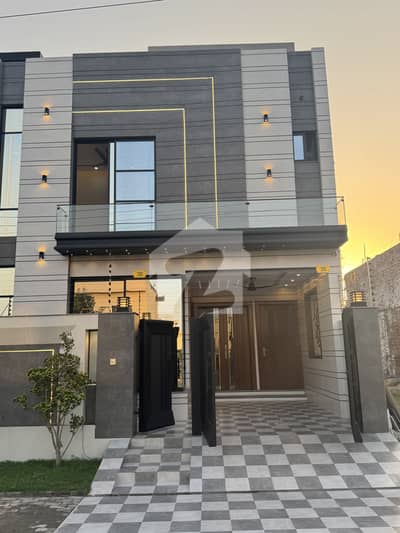 Beautiful House For Sale In Central Park Housing Society Lahore