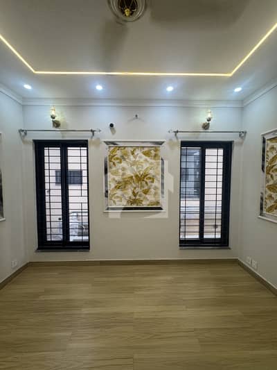 Beautiful House Fore Sale In Central Park Housing Society Lahore